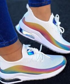 Suvarstomi kvėpuojantys sportbačiai